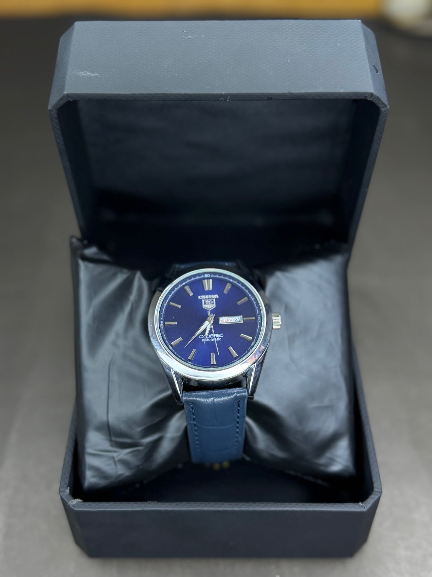 Tag Heuer Carrera watch (Leather Straps)