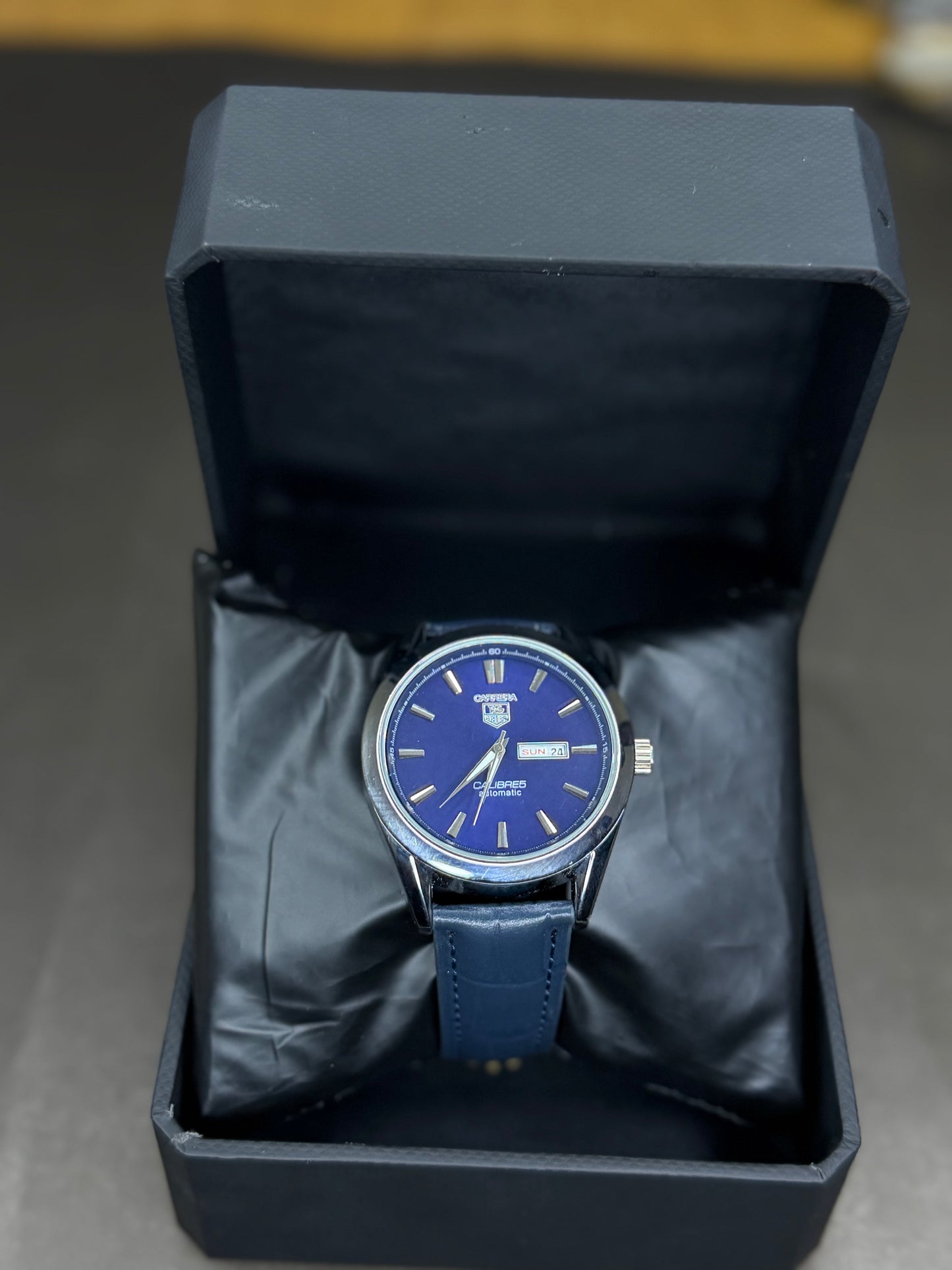 Tag Heuer Carrera watch (Leather Straps)